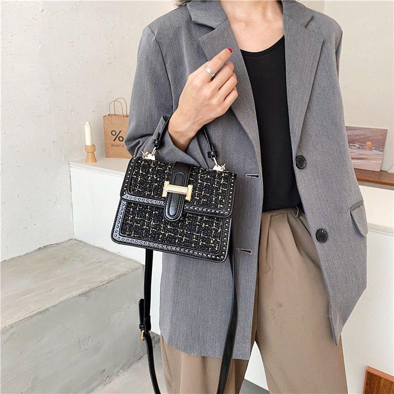 Niche Light Luxury Small Fragrant Style Women's Armpit Bag Senior Sense of Mini Crossbody Bag Simple Versatile Casual Paragraph Shoulder Bags