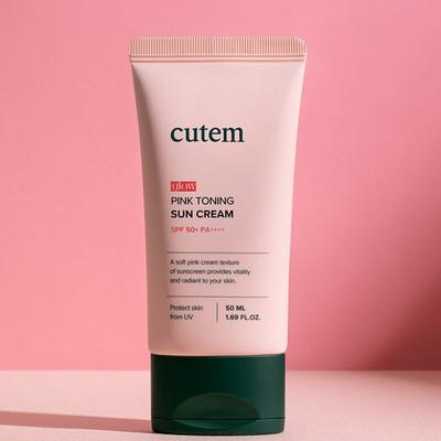 Тонирующий солнцезащитный крем Glow Pink