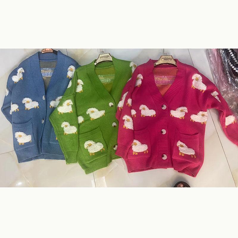 Вязаный кардиган с вышивкой «Маленькая овца», женское повседневное пальто, утепленное, сохраняющее тепло, средней длины с v-образным вырезом и одной пряжкой, новая мода на осень и зиму