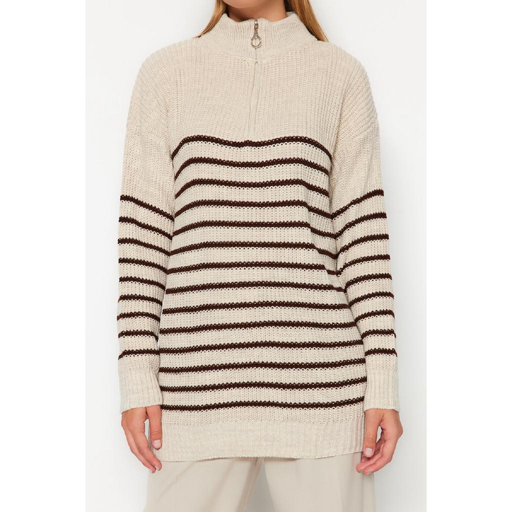 Трикотажный свитер с застежкой-молнией в каменную полоску Tctaw24ak00063