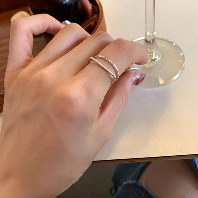 Серебряное кольцо для женщин и девушек, ювелирные изделия, геометрия, выдолбленный дизайн, перекрывающий друг друга, модный нишевый дизайн в минималистском стиле