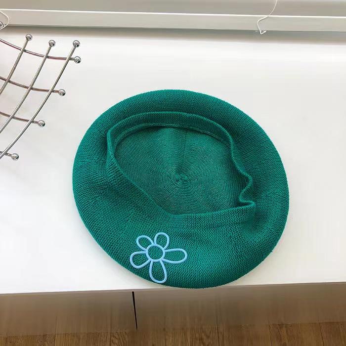 Vintage Japanese Knitted Flower Beret Hat for Women Autumn Winter Milk Silk Breathable Painter Pumpkin Hats Dome Beanie Cap Ins Style