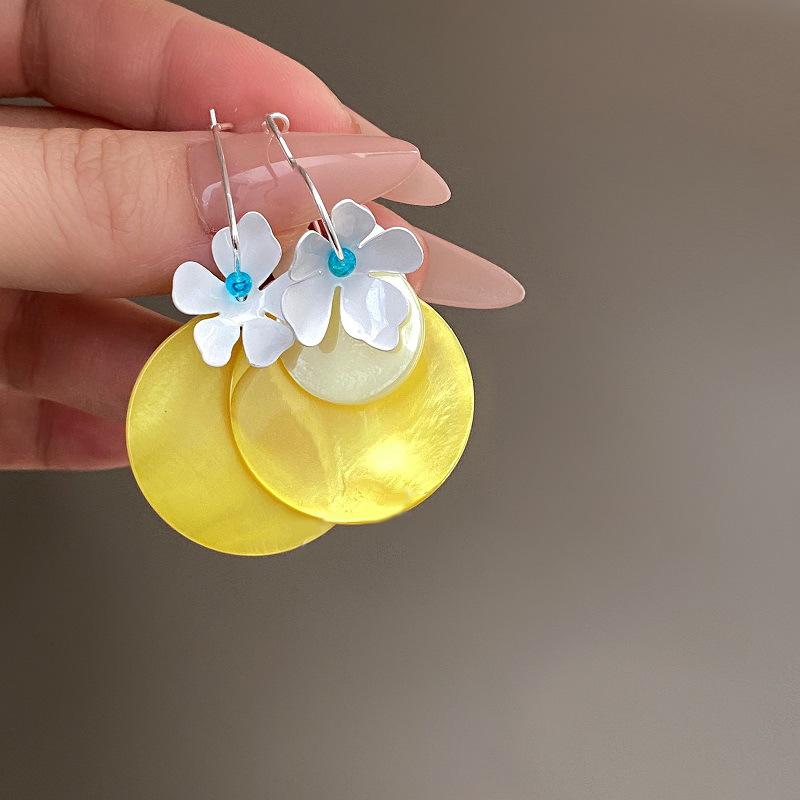 Серьги-подвески с круглым цветком из ракушки, простые, модные, персонализированные, с универсальным темпераментом, высококлассные, женские