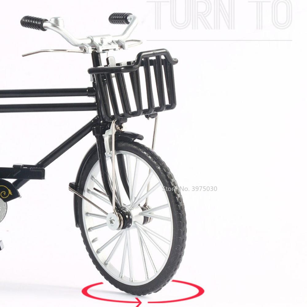 1/10 Scale Alloy Classic Retro Rickshaw Car Model Diecasts Metal Tricycle Handcart Vehicles Model Simulation Children Toys Gifts