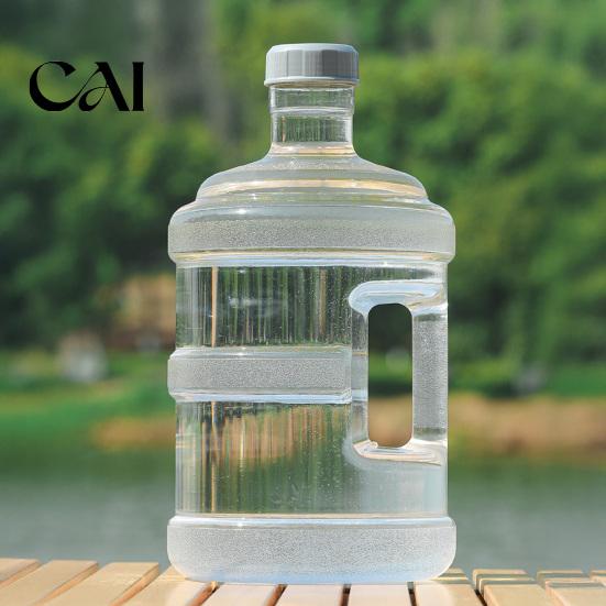 Durable Water Storage Jar Plastic Jug with Handle And Leakproof Cap, Reusable Twist Off Cap Container Portable Bottle, Transparent for Home
