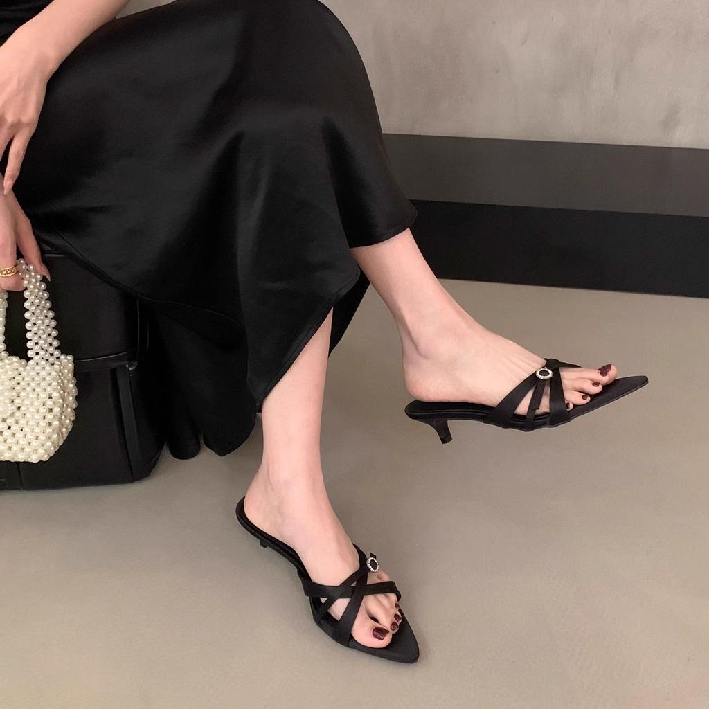 Модная обувь Остроносые женские тапочки Женские каблуки Большой размер Высокие шлепанцы Обувь Женская 2025 Тапочки большого размера Каблуки Остроносые Высокие