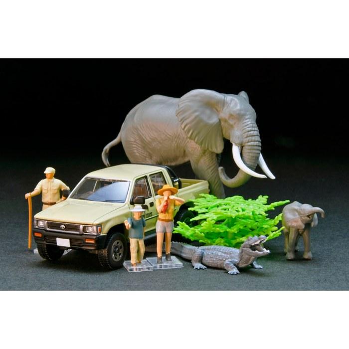TOMYTEC Marine x Tomica Limited Vintage GeoCollection64 Car Snap 29a Safari 2 (with Toyota Hilux 4WD Pickup Double Cab) ABS/PVC Figure &