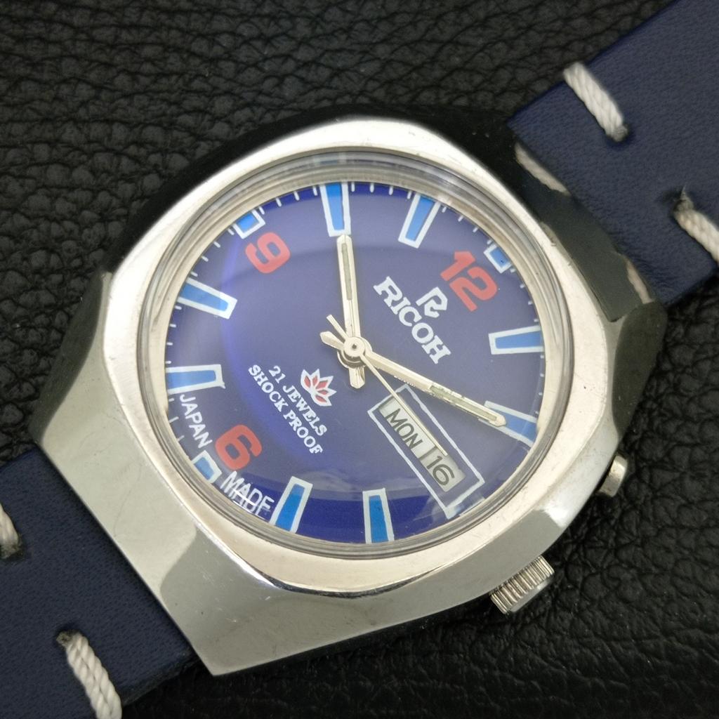 JAPAN VINTAGE RICOH R31 AUTOMATIC MENS BLUE COLOR DIAL WATCH a707635-1