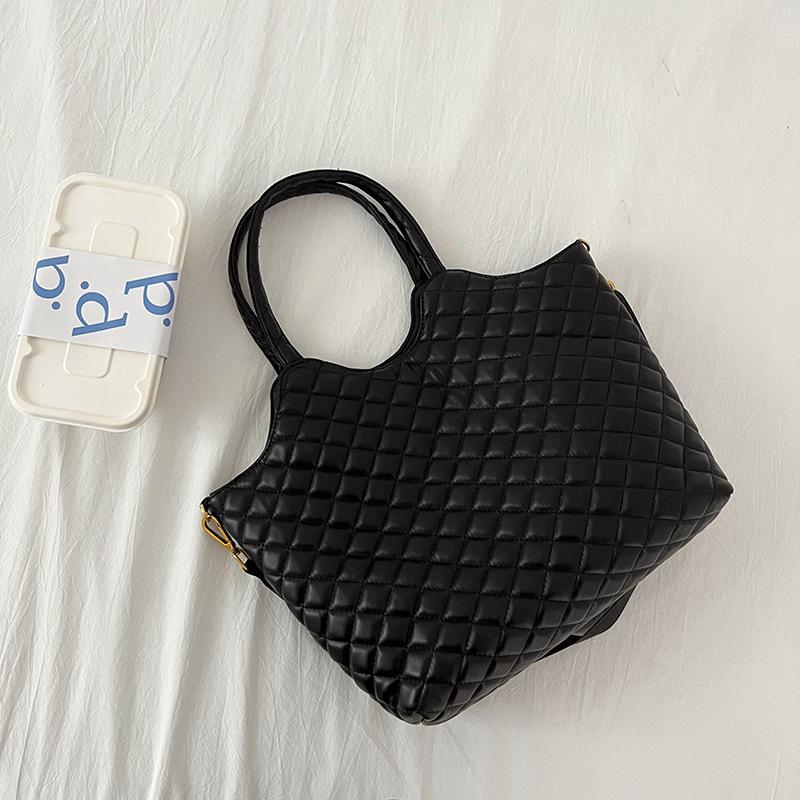 Сумка-тоут женская новая большая вместительная универсальная черная сумка с бриллиантами на одно плечо модная сумка через плечо