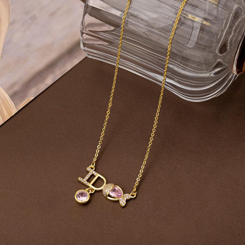 Smart pink diamond I love you necklace female zirconium kiss fish light luxury niche cute sweet personality collarbone chain