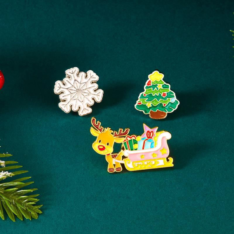 3Pcs/Set Christmas Brooch For Women Men Cute Santa Claus Bell Elk Snowflake Snowman Enamel Pins Party Jewelry Gift