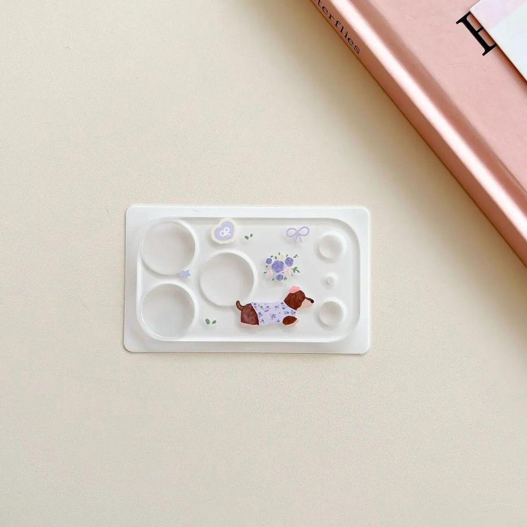 Очаровательная наклейка на объектив iPhone 17 Pro Max: Декор для камеры «Медвежонок и Котенок» с держателем для ручек и наклейками для ногтей!