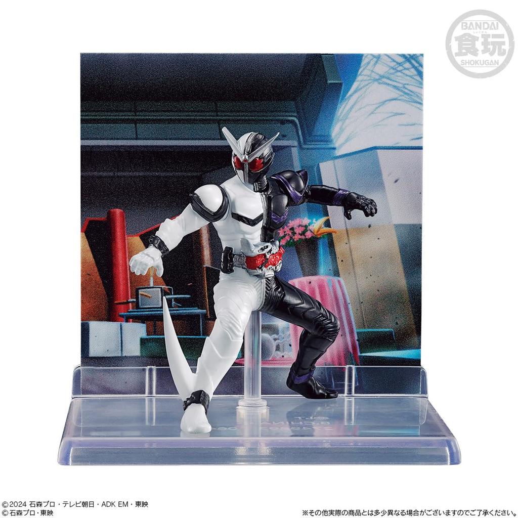 Bandai MICRO STATUE COLLECTION Kamen Rider 2 Candy 8-Piece Toy/Gum