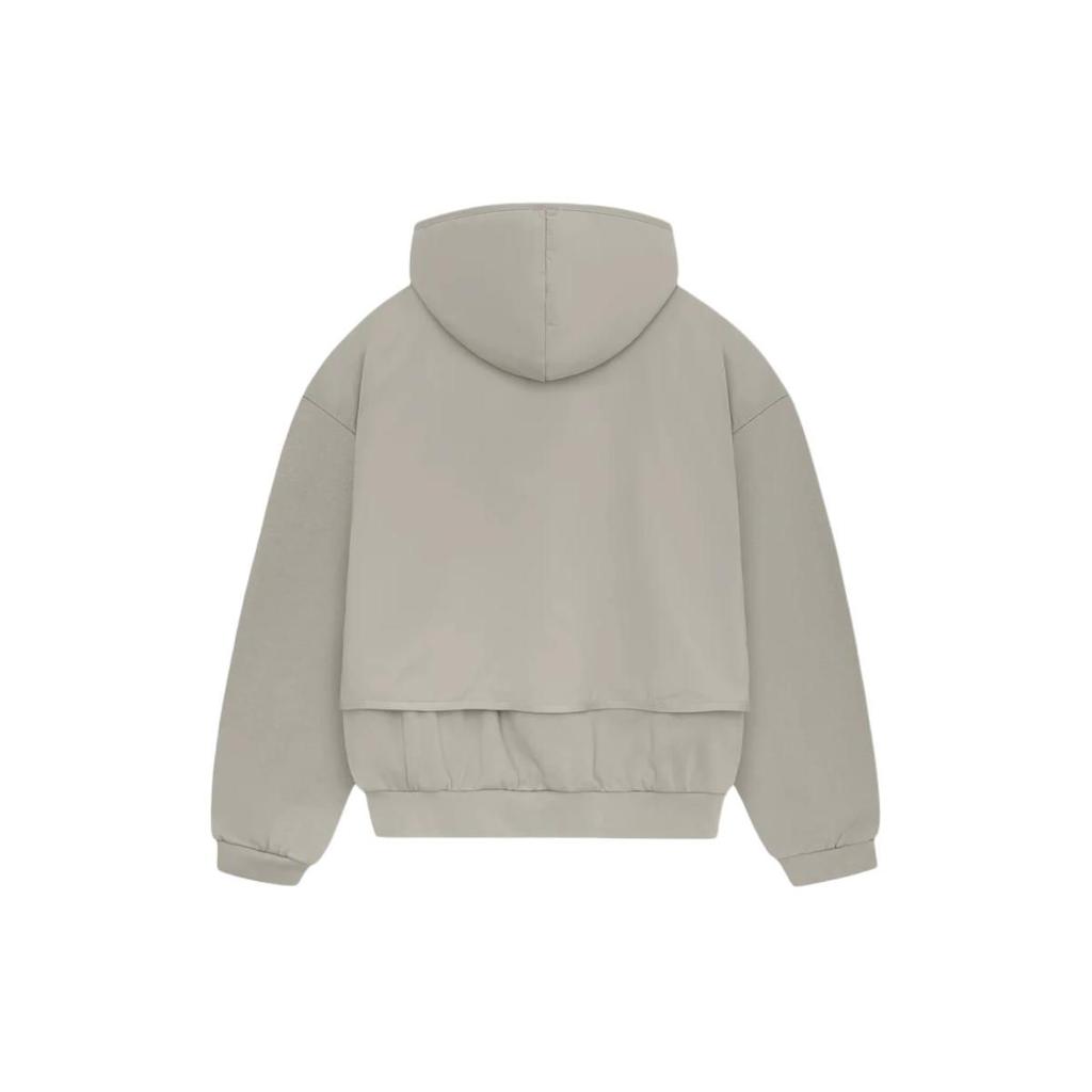 Fear of God Essentials Нейлоновый флисовый свитер с капюшоном Seal/Seal Мужские топы Серый 202SP244325F