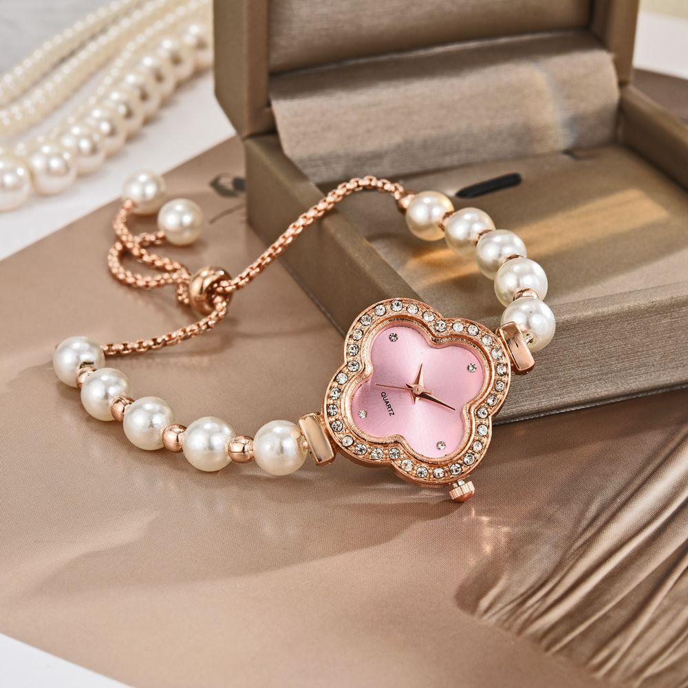 Clover Inlaid with Diamonds, Elegant Dial Decoration, Pearl Pull-out Bracelet, Quartz Watch, the Best Gift for Girls