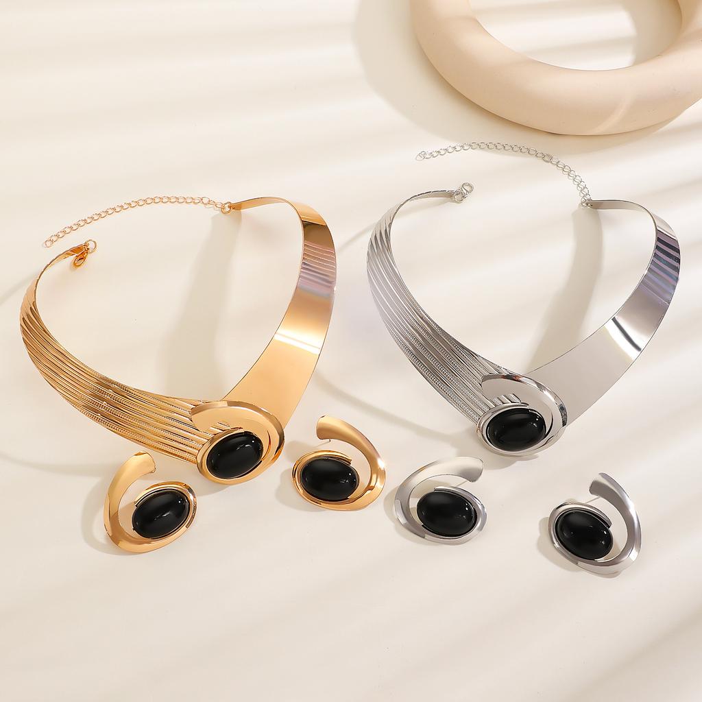 European and American Women's Jewelry Set Oval Spiral Vortex Exaggerated Necklace Versatile Earrings Women Bracelet Ring Women