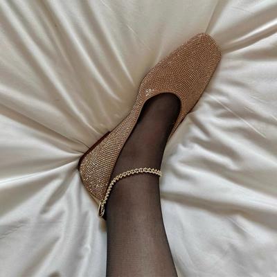 Весна новая металлическая цепочка мелкий вырез низкий каблук плоская подошва универсальные туфли-балетки со стразами квадратный носок одинарные туфли