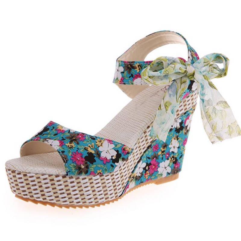 Летняя женская обувь на танкетке с открытым носком и рыбьей головой, повседневная обувь на платформе и высоком каблуке, женские сандалии