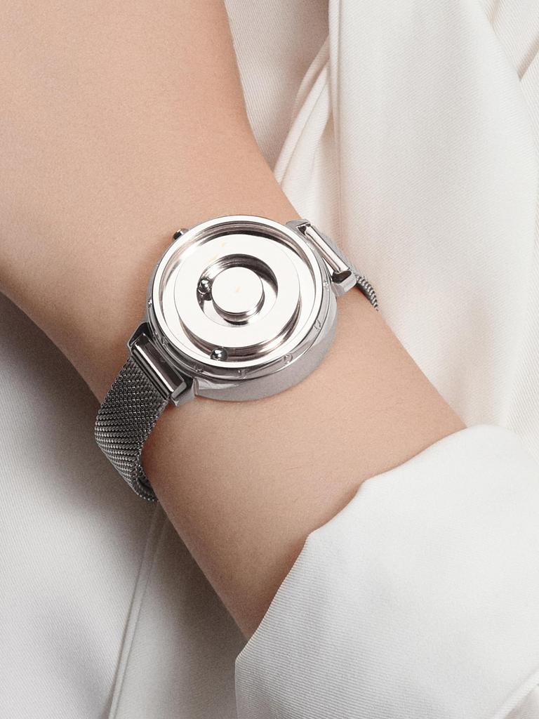 Женские магнитные кварцевые часы EUTOUR, Минималистичные повседневные аналоговые часы, Стильные, Водонепроницаемые, 36 мм, Серебристый циферблат, Серебристый браслет из нержавеющей стали, Сетчатый