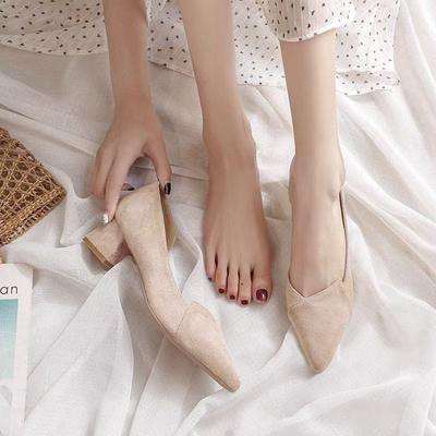 Осенняя обувь 2025 новая остроносая черная на среднем каблуке женские туфли-лодочки толстый каблук с мелким вырезом универсальные женские маленькие туфли на высоком каблуке