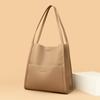 New Tote Bag Fashionable and Versatile Large Capacity Handbag Underarm Bag for Women