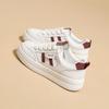 Сезон оленей толстоподошвенные увеличивающие рост маленькие белые туфли женские 2025 новая мода универсальные, удобные и легкие спортивные и повседневные кеды
