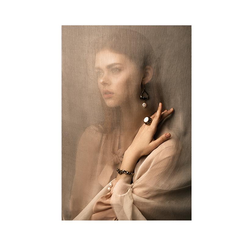 Абстрактная сексуальная девушка в ювелирных постерах и принтах, скандинавская настенная живопись на холсте для гостиной, украшения дома