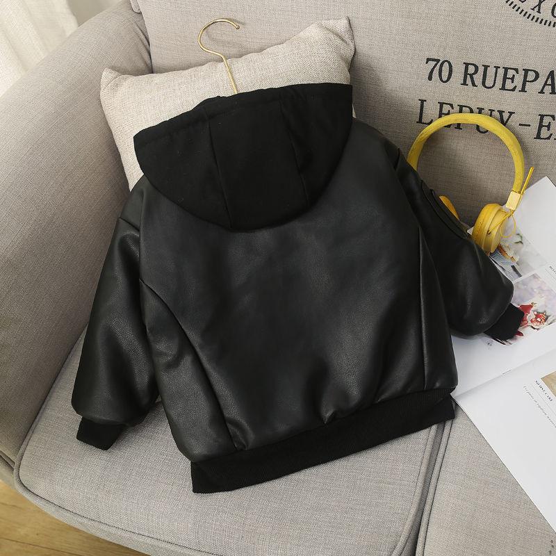 Зимняя и осенняя куртка из хлопка для мальчиков, утолщенная кожаная куртка, толстое теплое хлопковое детское пальто, водонепроницаемая верхняя одежда на молнии с капюшоном для детей