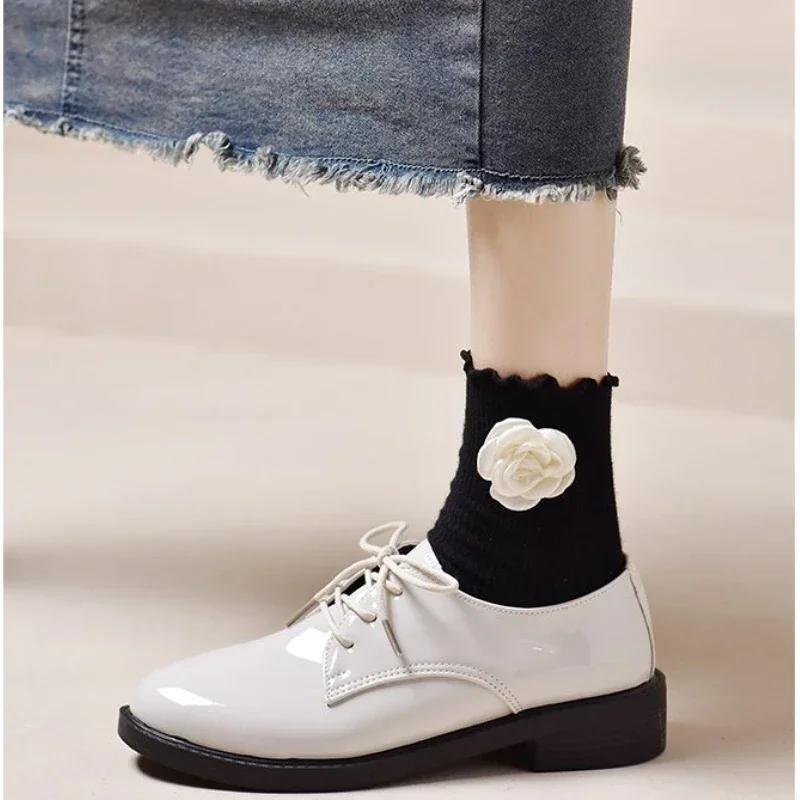 Новые модные черные кожаные туфли женские туфли на шнуровке на низком каблуке туфли больших размеров на плоской подошве