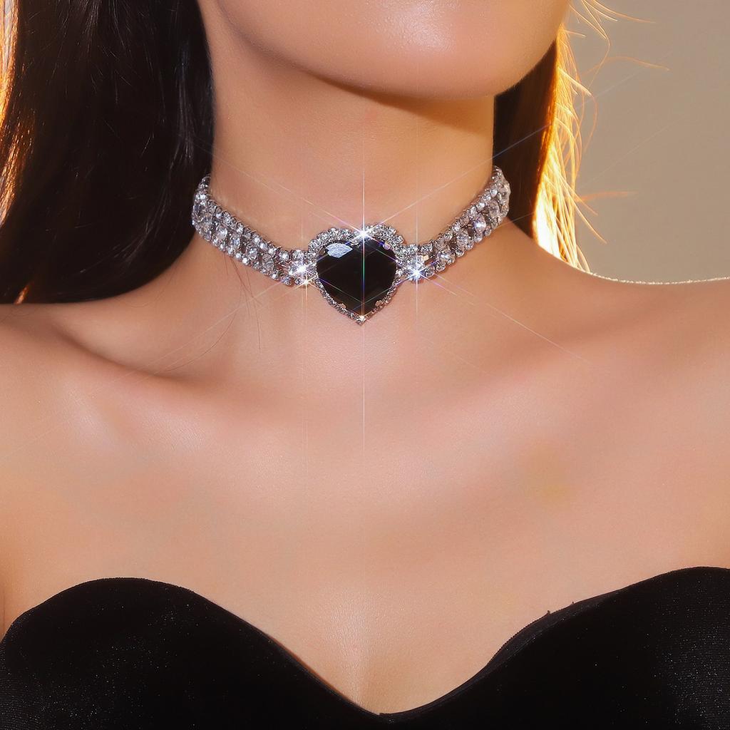 Высококачественное блестящее хрустальное винтажное ожерелье в форме сердца, стиль Ins, нишевое ожерелье, модное женское ожерелье, вечернее ожерелье