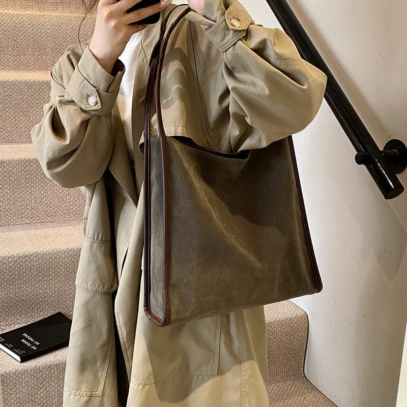 Зимняя простая модная женская сумка из ретро матовой замши большой емкости, однотонная сумка через плечо с креплением под мышкой