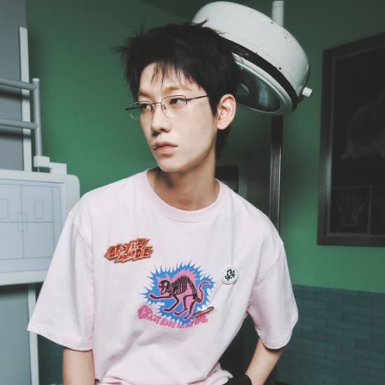 LE SSERAFIM Official MD S/S T-shirt