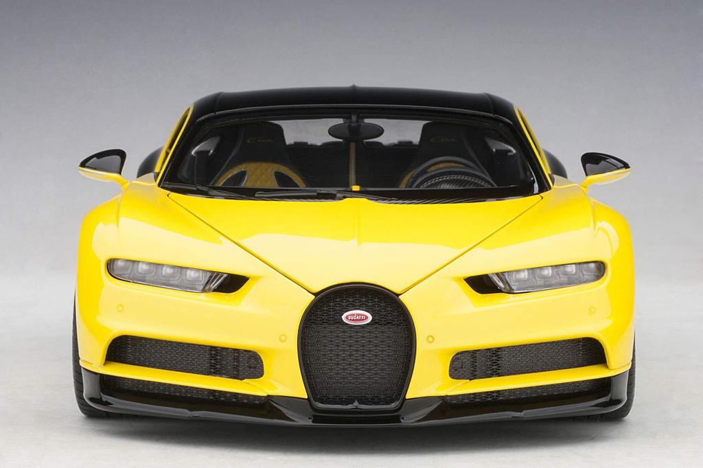 AUTOart Bugatti Chiron 2017 Finished Product 1/18 Yellow/Black