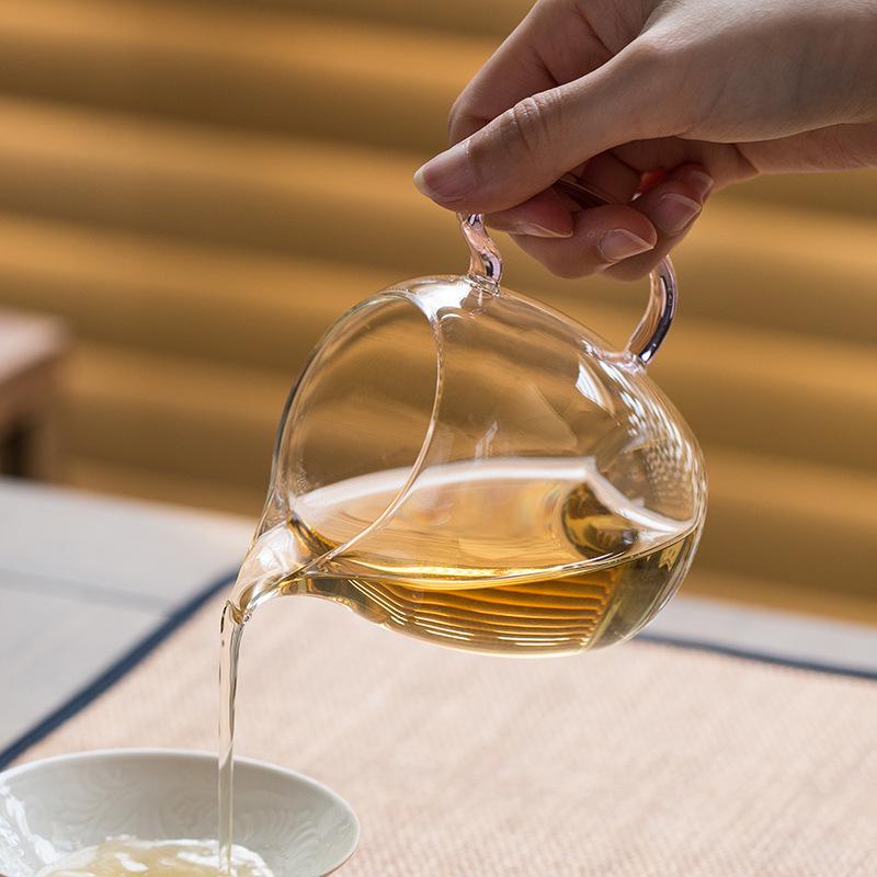 Японская утолщенная прозрачная чашка Гун Дао: Стеклянный кувшин для подачи с боковой ручкой для чая кунг-фу