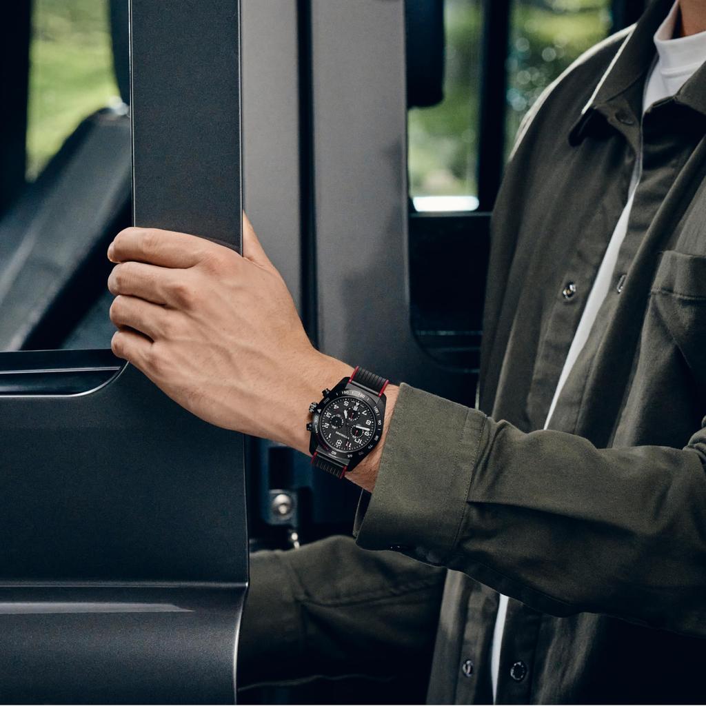 Victorinox SWISS ARMY Аналоговые кварцевые часы-хронограф Черно-красный резиновый ремешок Корпус из нержавеющей стали Сменный бренд Подарок Водонепроницаемые Мужские часы, Циферблат,