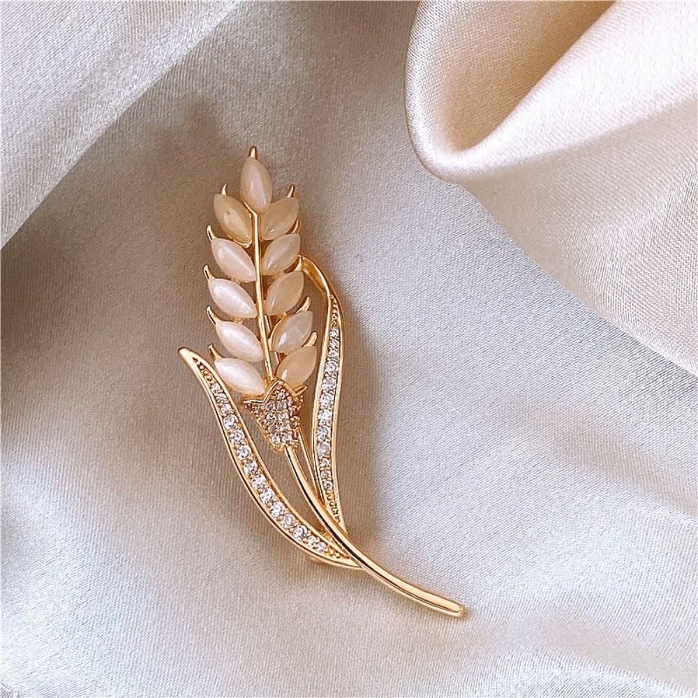 Golden Jewelry Tulip Flower Clothing Accessories Fashion Brooch  Men Women