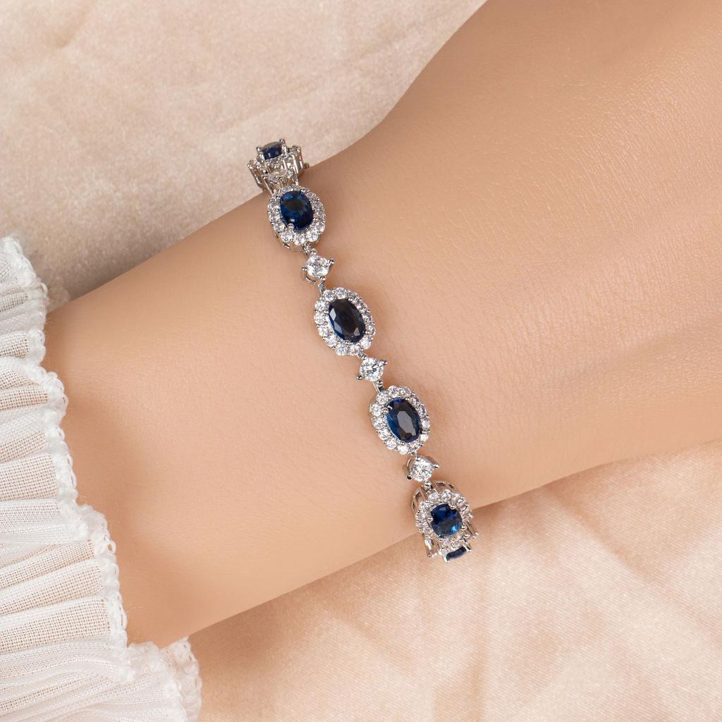 Fashion Niche High-end Oval Bracelet, Jewelry, Fashion Commuter Girlfriend, Same Bracelet.