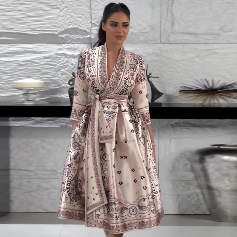 Женское платье в богемном стиле с V-образным вырезом и завязкой на талии, осень 2024