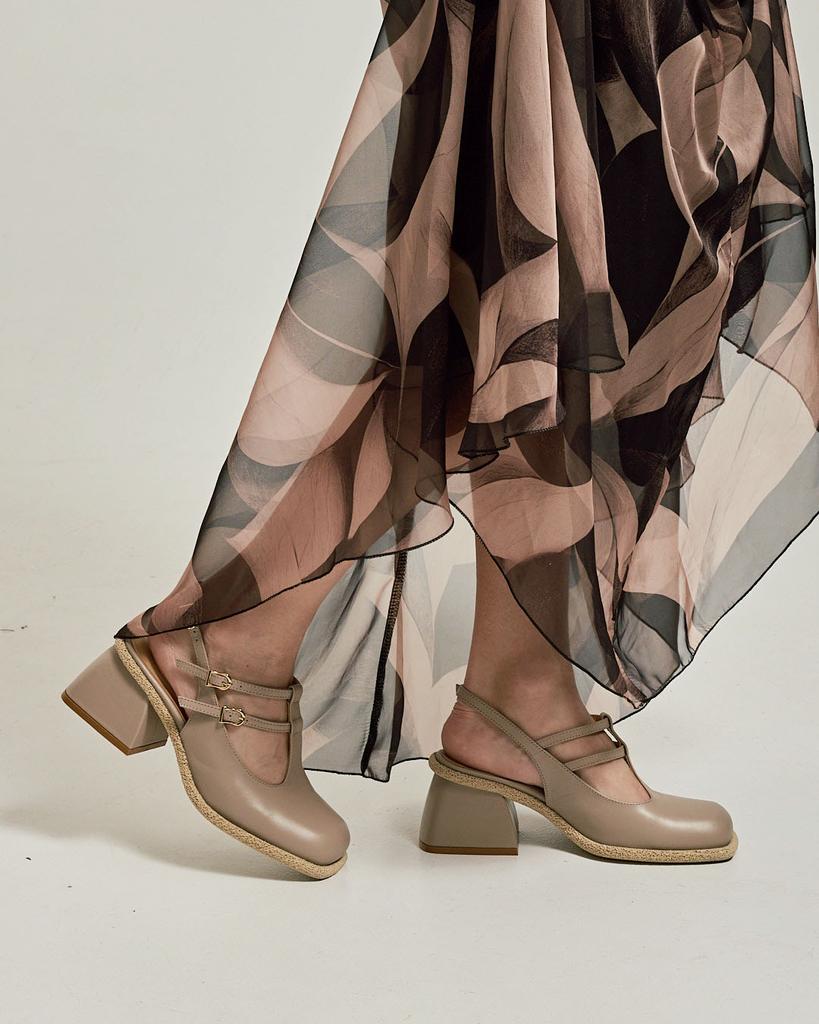 Босоножки на каблуке Lottini 53461 37 темно-бежевый кожа