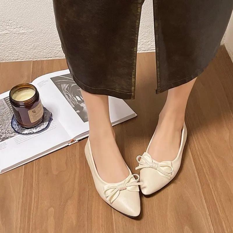 Fashion Summer New Women Fashion Concise Soft Flats Non-slip Shallow Knot Patent Leather Flats Lady Pointed Toe Breathable Flat Plus Siz