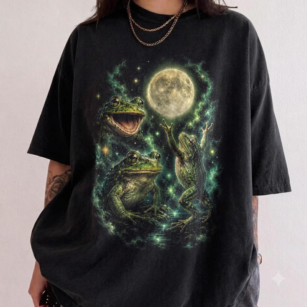 Vintage Frog Moon Graphic Tee, Cottagecore Nature Shirt, Comfort Colors® Cotton T-Shirt