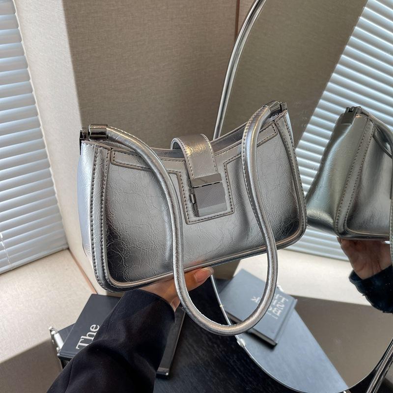 Премиальная текстура нишевая сумка женская сумка 2024 лето новая популярная универсальная сумка на одно плечо подмышкой ручная переноска маленькая квадратная сумка