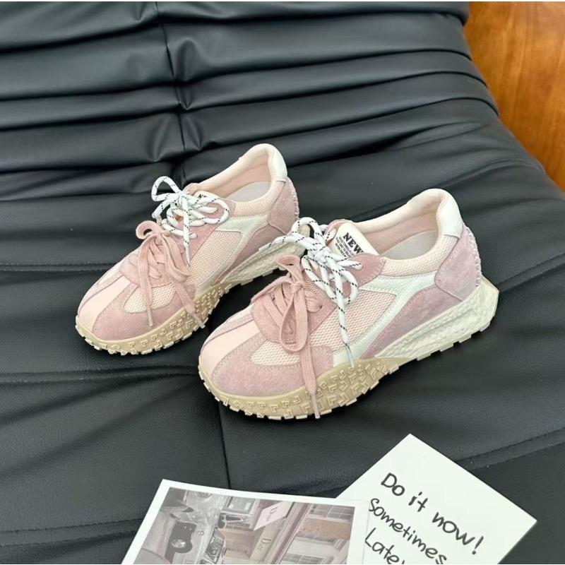 Color Matching Trend Small Women Autumn New Light Breathable Casual Sports Shoes Women