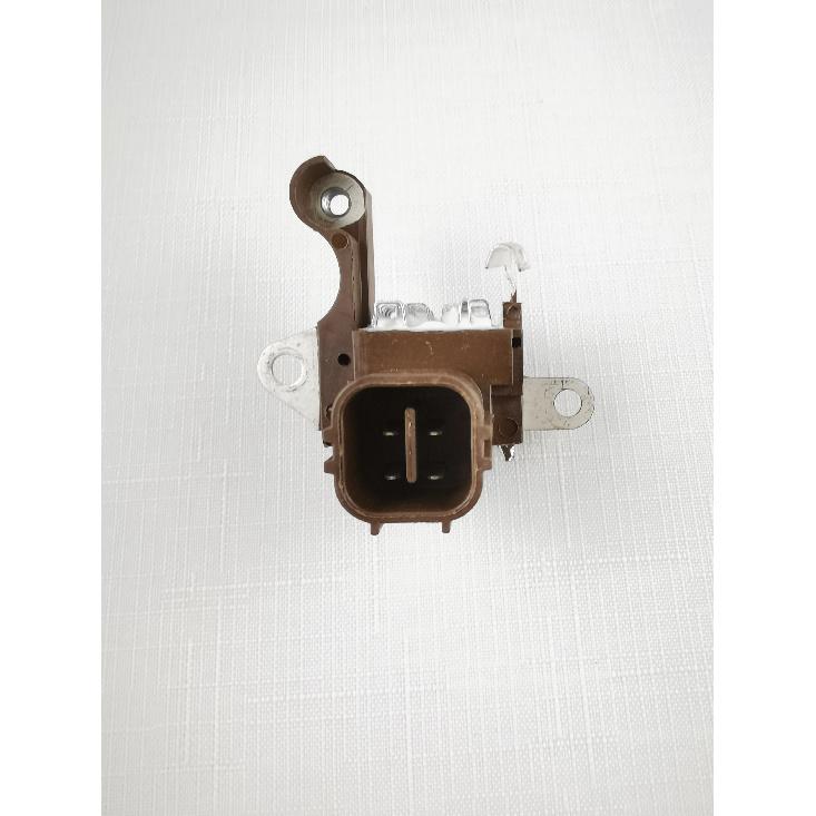 Alternator Regulator IC CUTOUT B3-N6015 1266000150 IN6015 VRH200591 YR6161 330959 For Lexus Toyata Ford Volvo
