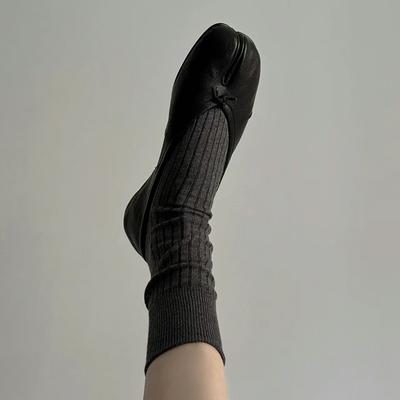 Версия из овчины~ Натуральная кожа ретро балетки на плоской подошве с мелким вырезом женские туфли с раздвоенным носком копытца свиньи подкова