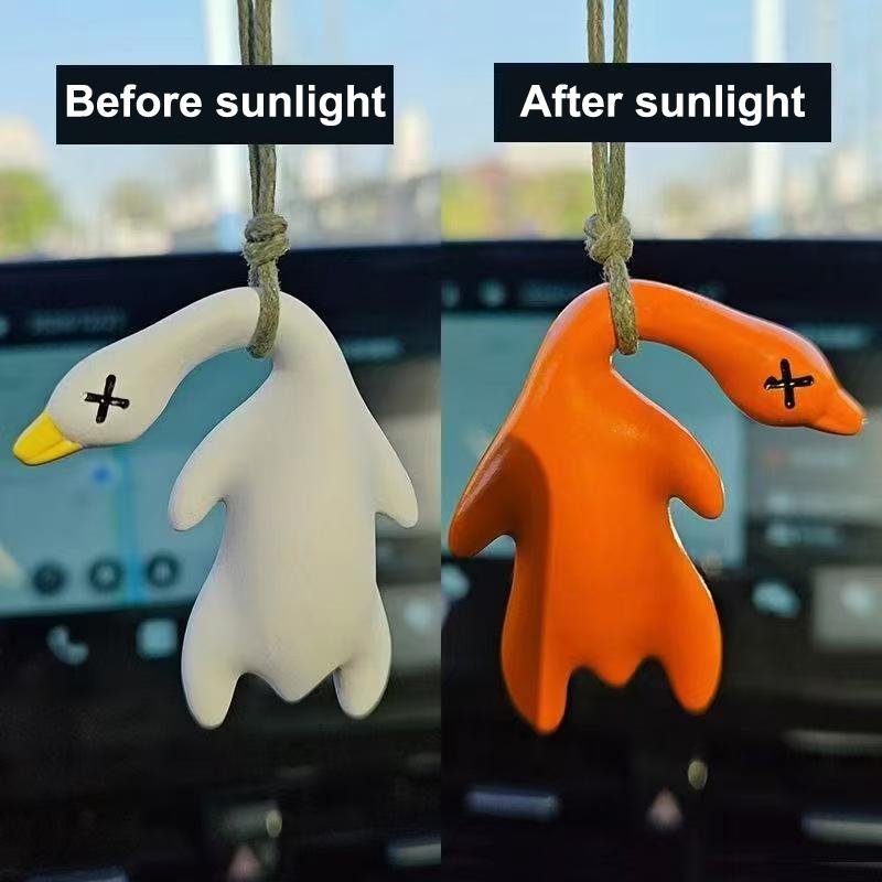 S/L Funny Color Changing Swing Goose Roasted Color Change Duck Car Ornament Auto Decoration Duck Rear View Mirror Accessories