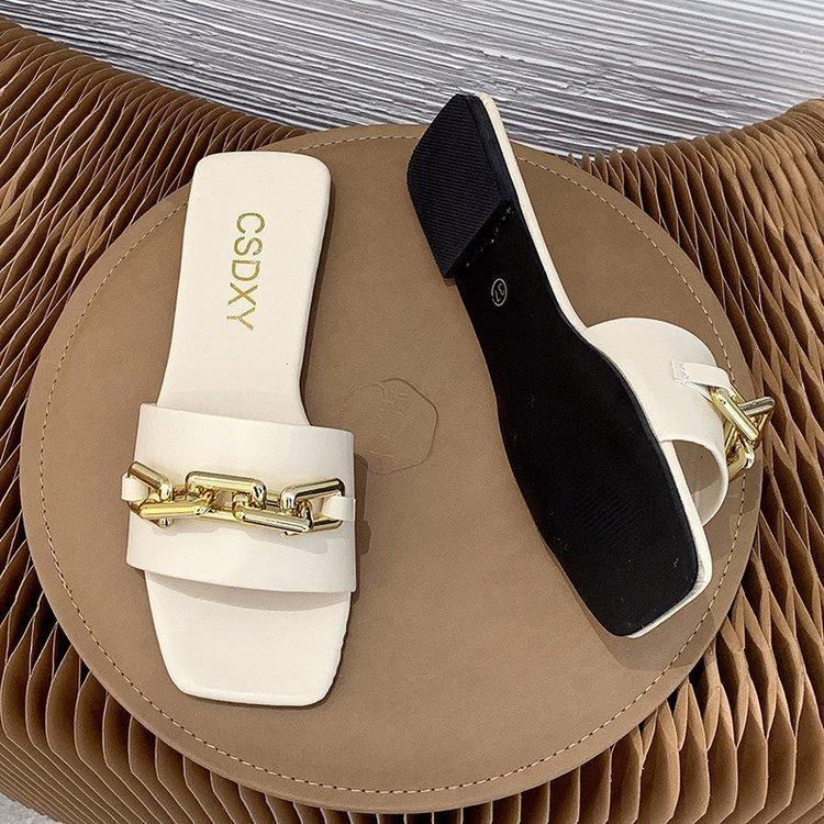 Summer Ladies Flat Sandals With Metal Chain For Casual Daily Wear