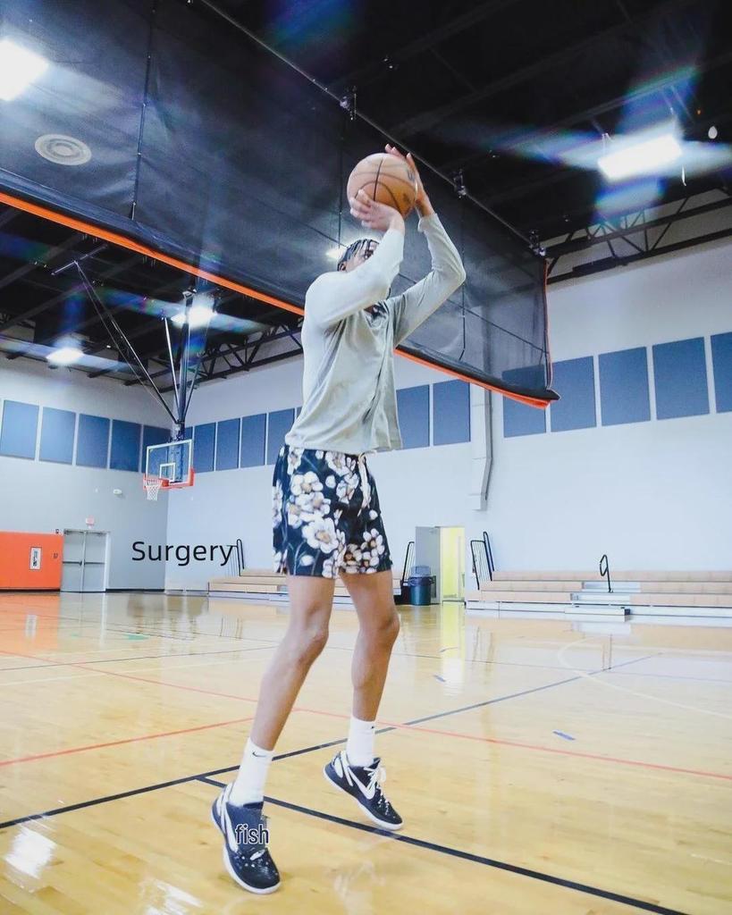 Летние баскетбольные шорты унисекс: Стиль масляной живописи, повседневная сетка, свободный крой, длина до колена