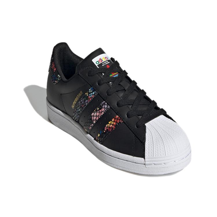 adidas Женские кроссовки Superstar с принтом 'Цветочная змеиная кожа' FW3693