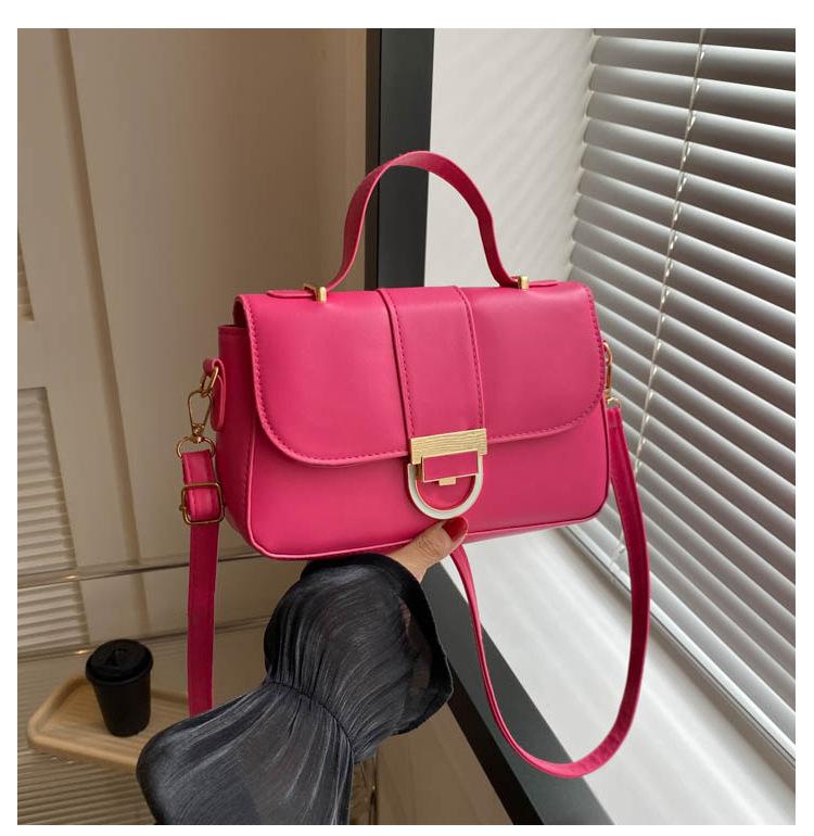 Сумка женская 2024 новая модная популярная портативная маленькая квадратная сумка простая фактура сумка через плечо сумки